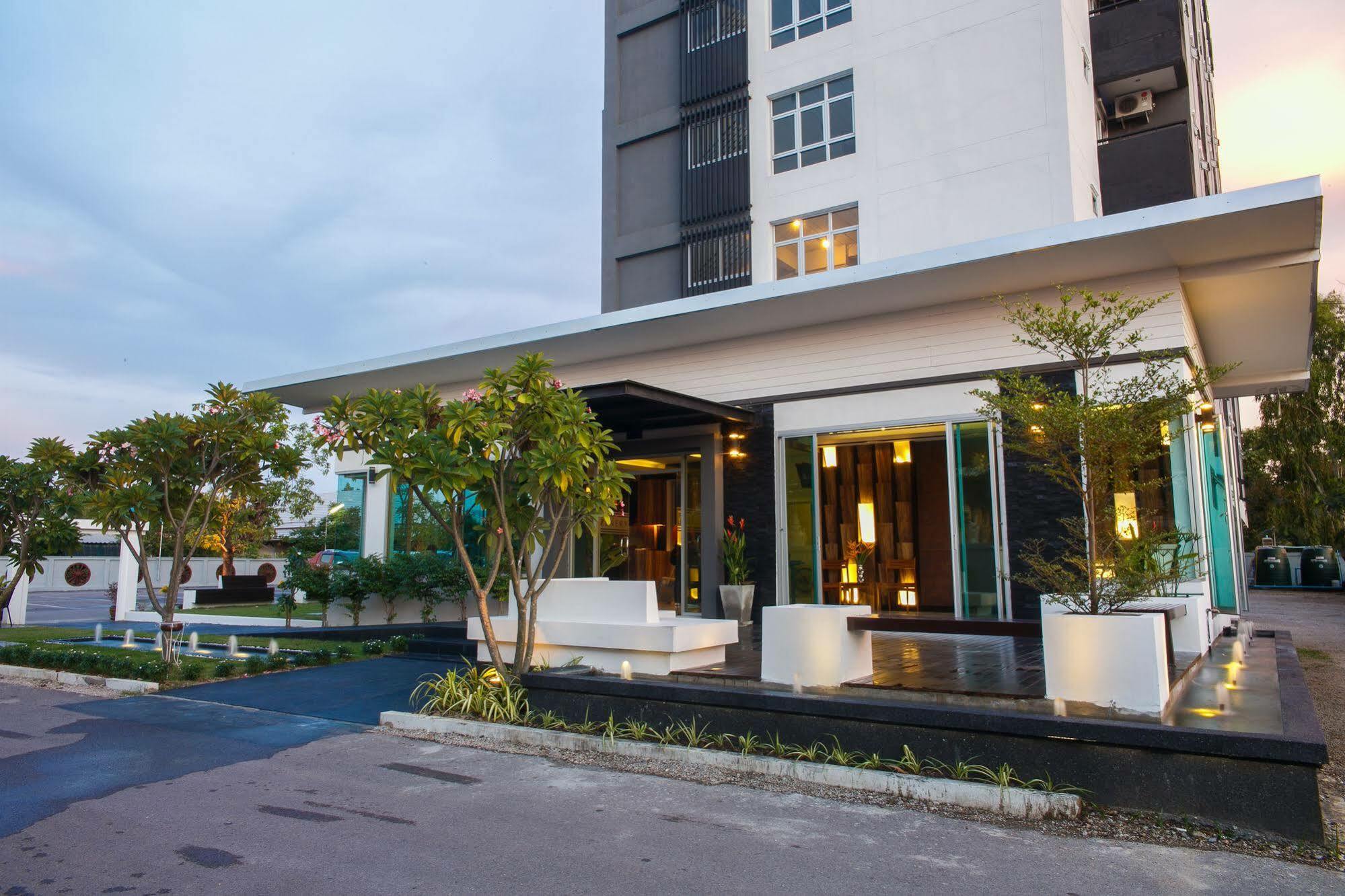 The Zenery Hotel Lampang Exteriér fotografie